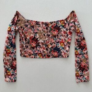 Off-Shoulder Floral Design Cropped Top